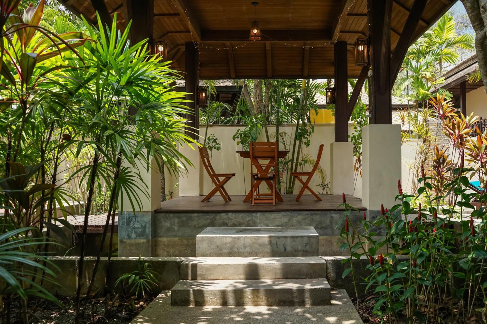 Large 4 Bed Villa Short Walk To Maenam Beach 매남비치 외부 사진