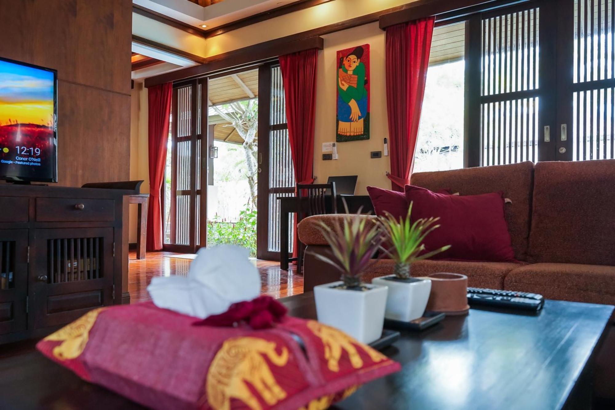 Large 4 Bed Villa Short Walk To Maenam Beach 매남비치 외부 사진